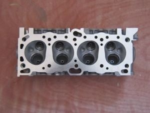 Tête de cylindre pour Mitsubishi Galant L200 L300 Pajero MD305479 MD099389 22100-32680 MD311605