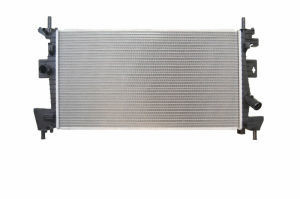Radiateur standard à débit direct pour Ford Focus 2010-2017 1705805 1727475 BV618005AC