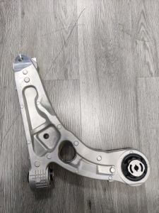 RK643179 Arm de commande avant en standard pour Jeep Cherokee 2014-2018